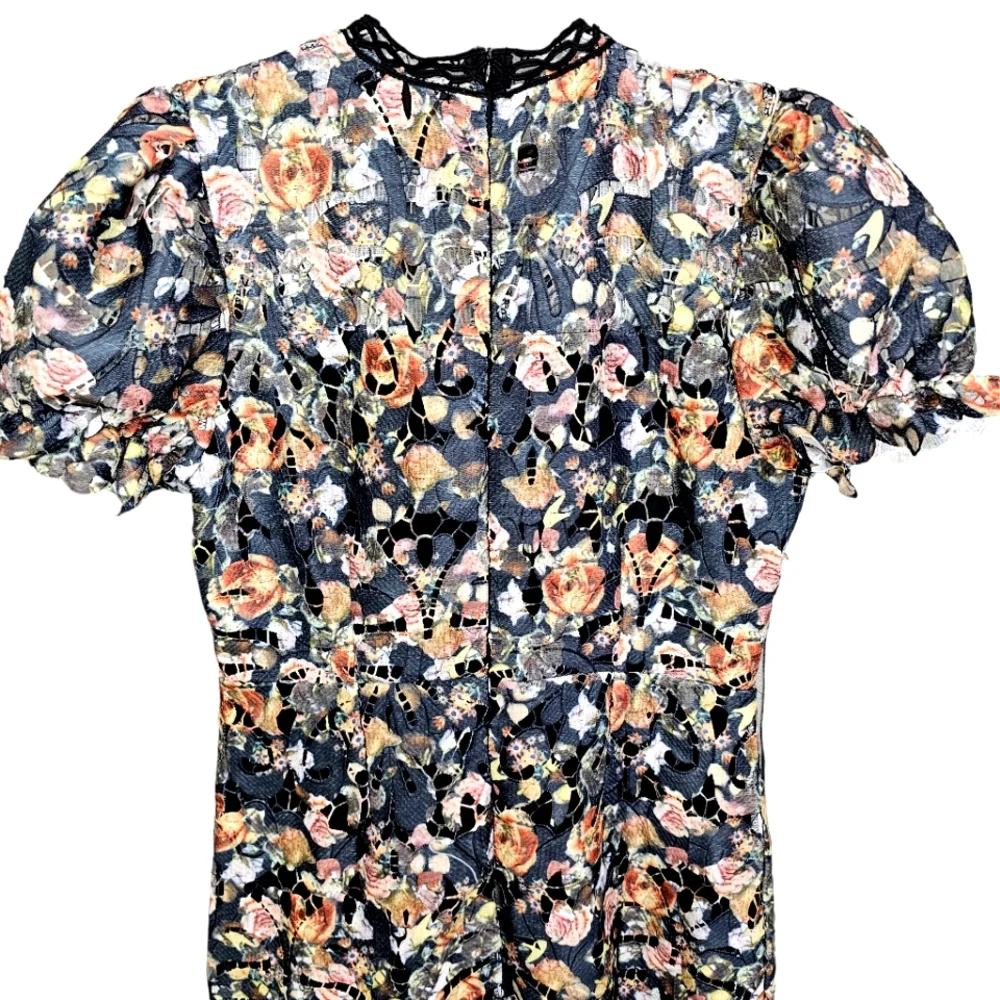 Nwot Boohoo Crochet  Cutout Floral Lace Puff Sleeve Dress - Picture 12 of 17